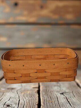 Longaberger Basket small rectangular shallow basket dated 2000